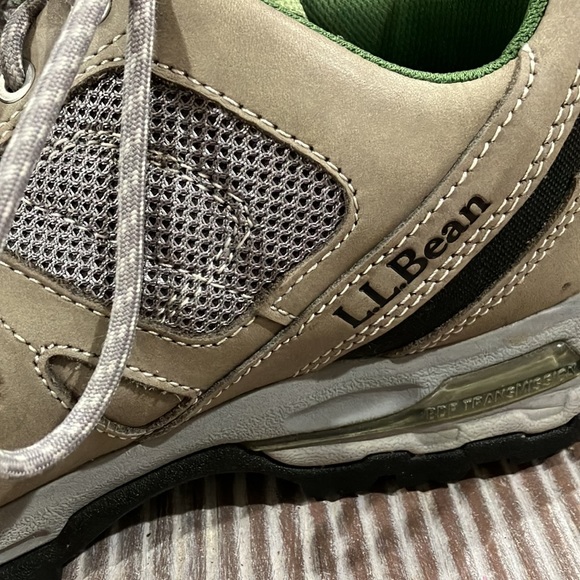 Women’s LL Bean Sneakers - Picture 3 of 4